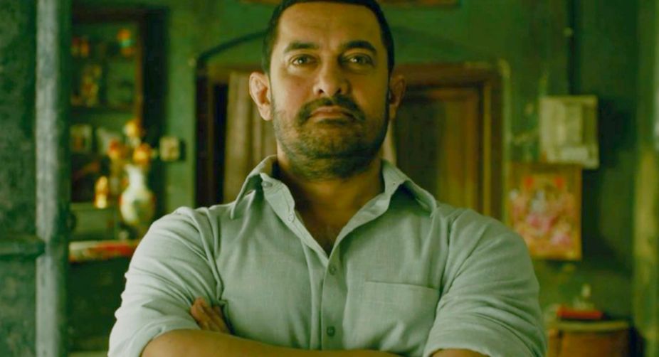 ‘Dangal’ crosses Rs.385 crore in India, Aamir ‘touched’