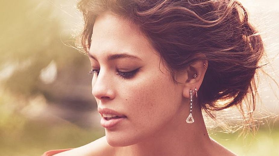 Model Ashley Graham's New Lingerie Line Is Inspired By 'Fifty Shades Of  Grey