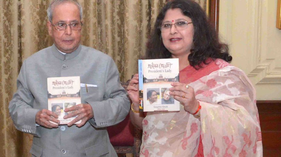 President Mukherjee receives first copy of book on late wife