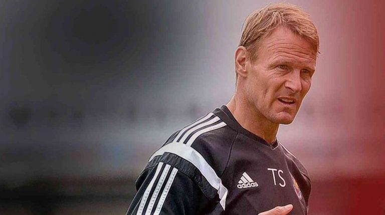 Former Manchester United star Teddy Sheringham named ATK head coach - The Statesman