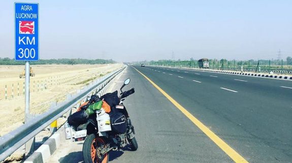 UP govt fixes toll rates for Agra-Lucknow Expressway - The Statesman