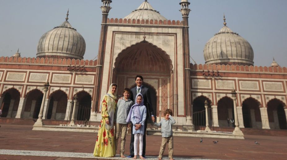 Canadian PM Justin Trudeau visits Jama Masjid with family