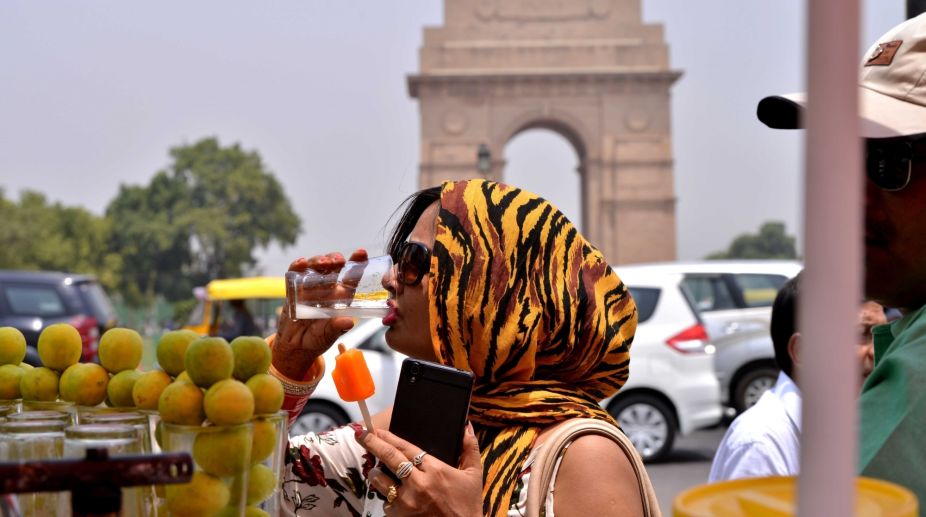 Heat wave conditions to continue in Delhi, mercury may touch 47 on