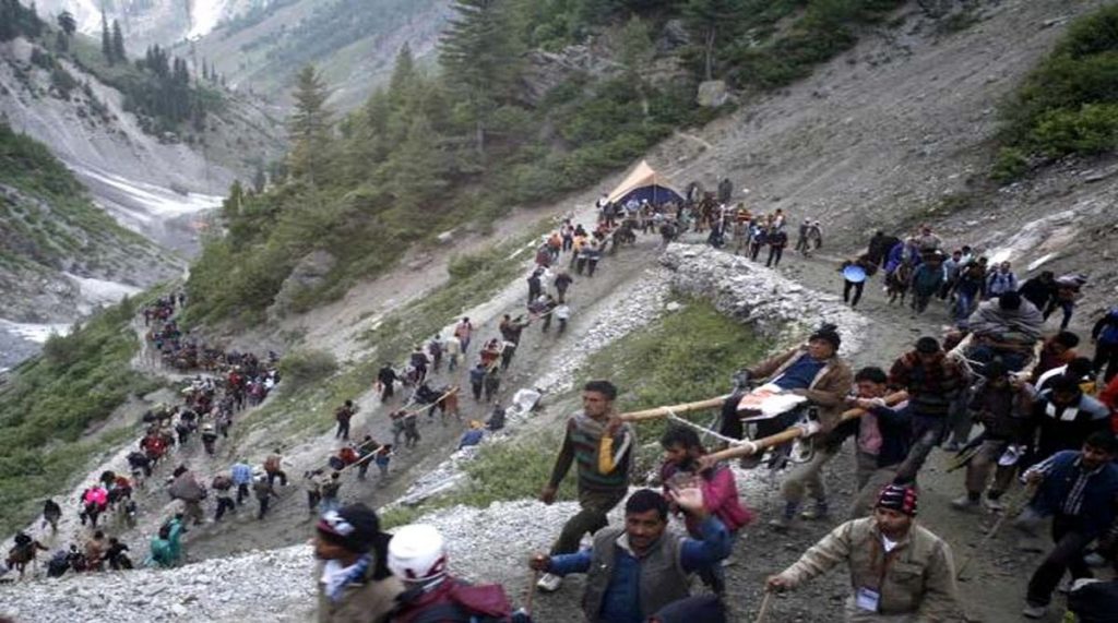 Hundreds of Amarnath pilgrims stranded due to bad weather, landslides ...