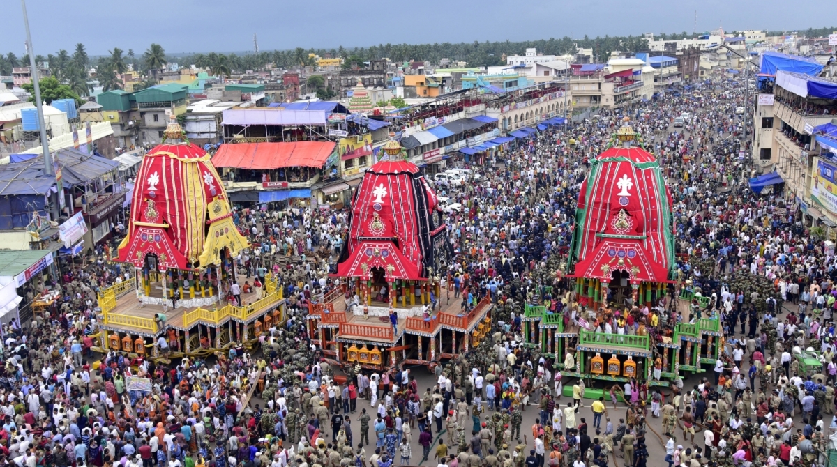 Devotees brave rain, humidity for Rath Yatra of Lord Jagannath