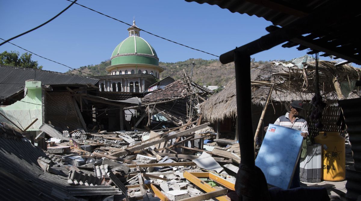 Indonesia Raises Lombok Island Earthquake Toll To 460 - The Statesman