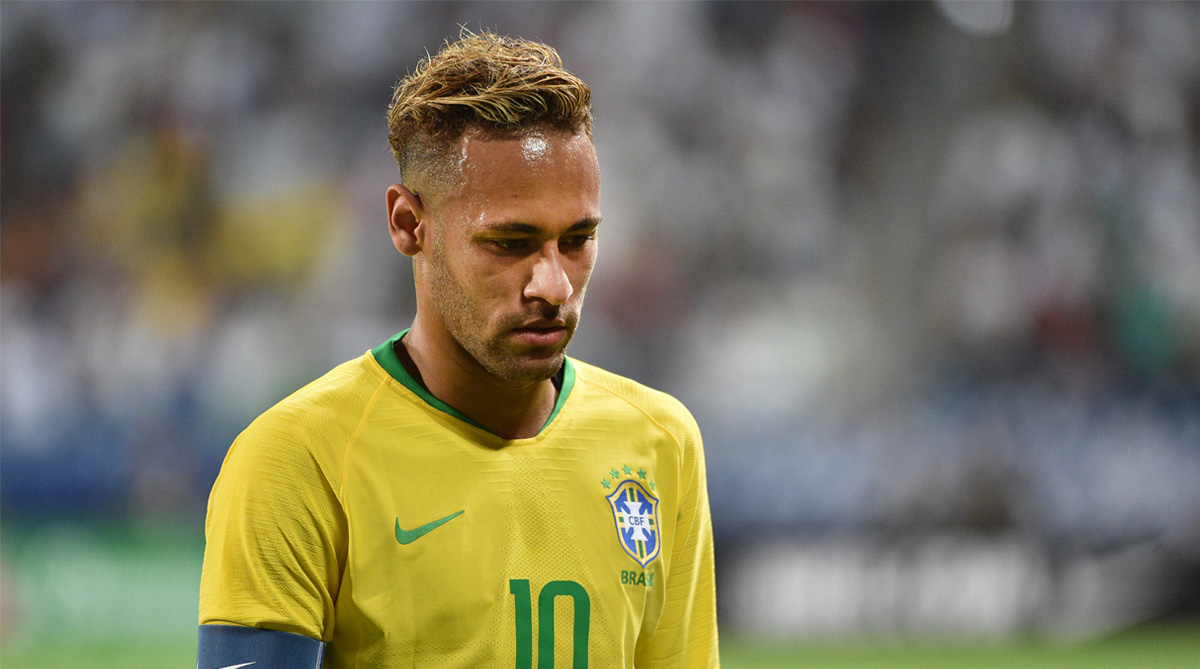 PSG star Neymar swaps 'spaghetti head' for dreadlocks in new look | Daily  Mail Online