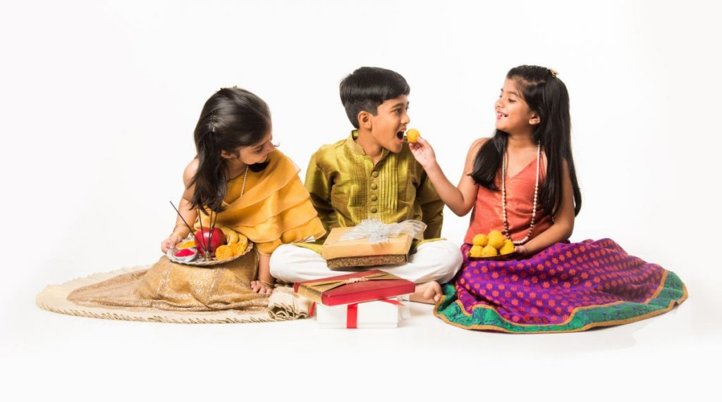 Bhai Dooj Gifts Online - Indiagift.in | Online gifts, Gifts for brother,  Gifts for sister