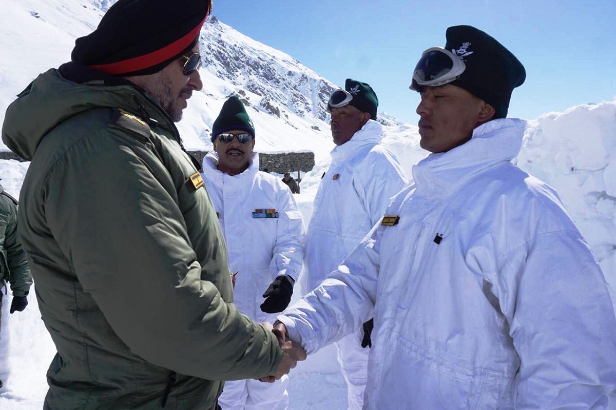 Northern Army Commander visits LoC in Ladakh