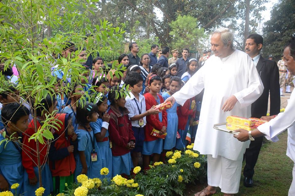 Naveen Patnaik negates Modi wave in Odisha, set for fifth term