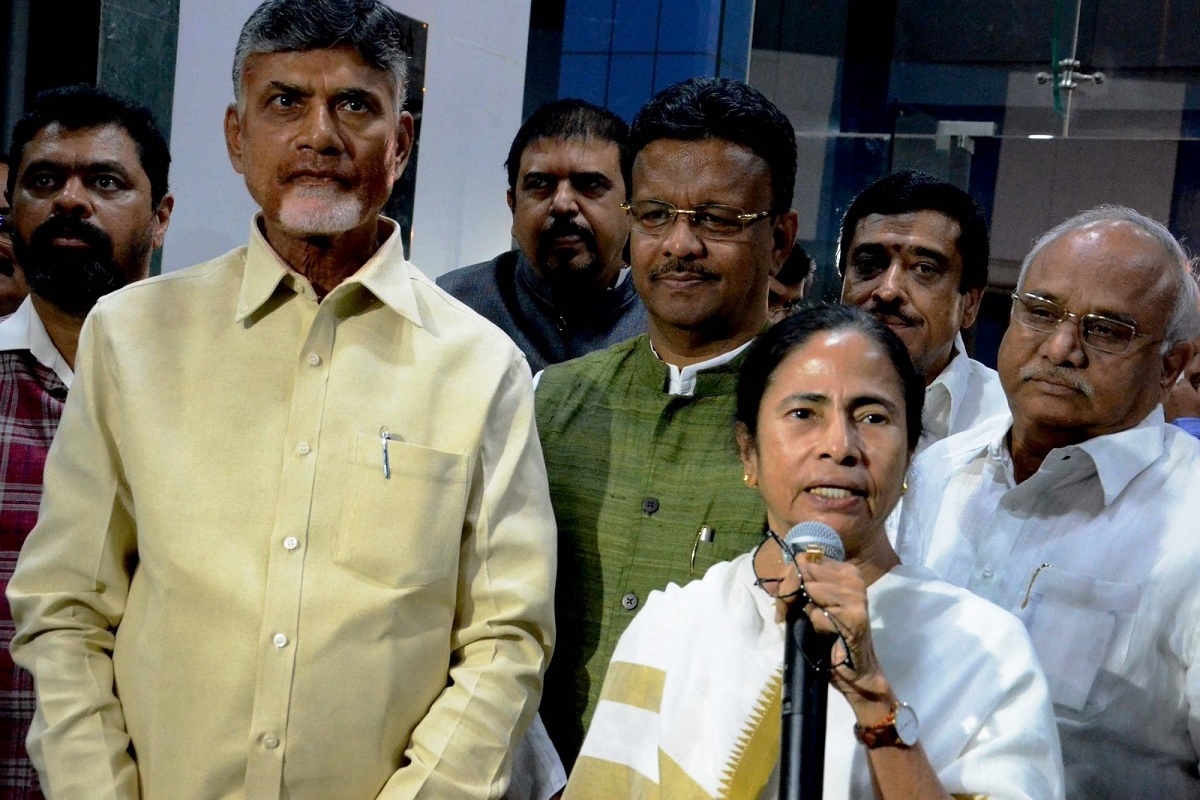 Chandrababu Naidu, Mamata Banerjee hold meeting in Kolkata