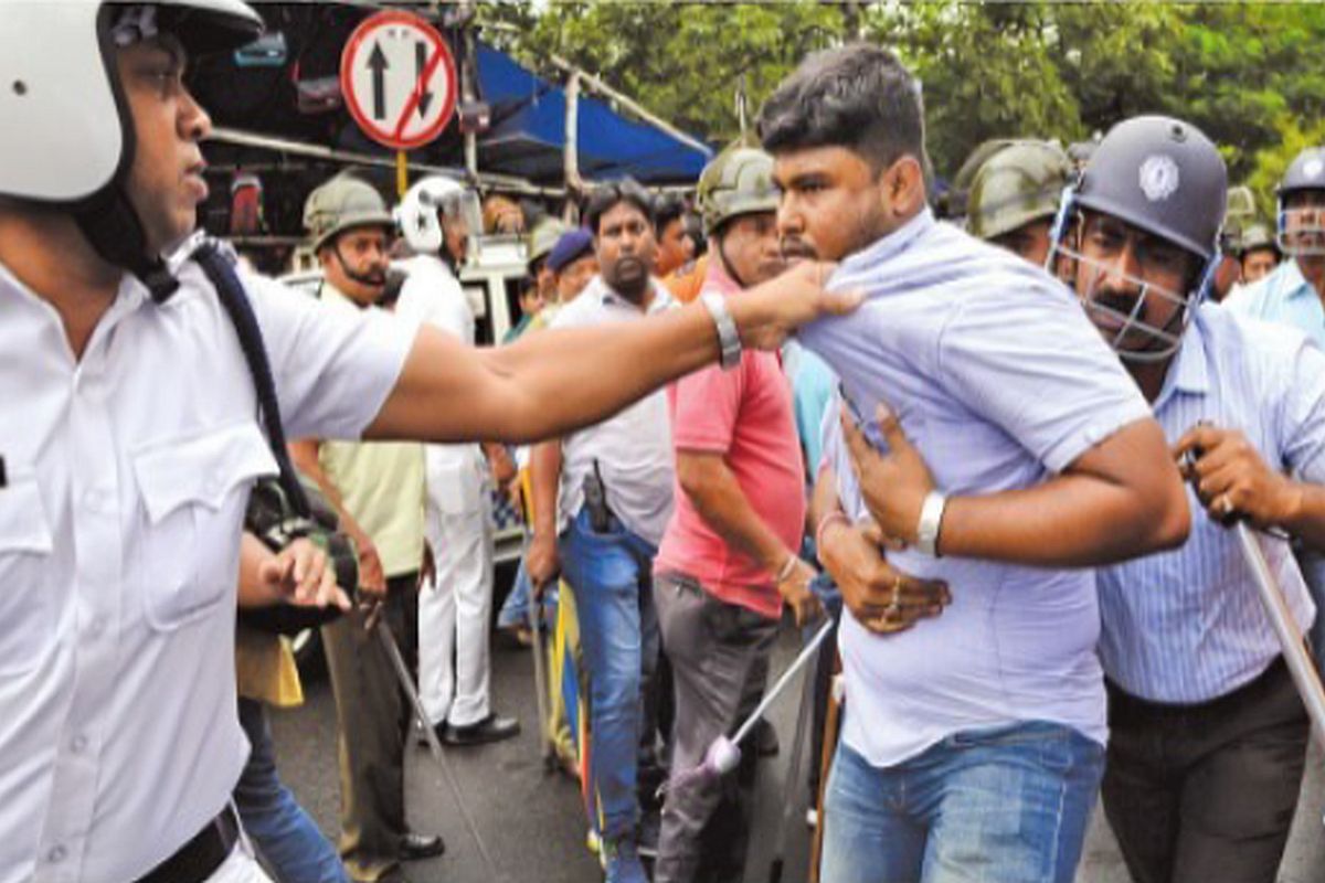 After doctors, now teachers in Kolkata take to streets, demand higher wages