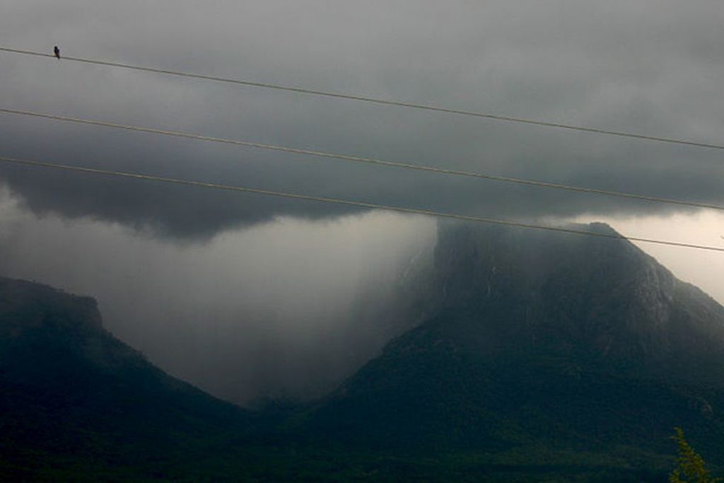 the-phenomenon-of-cloudburst-and-its-devastating-effects