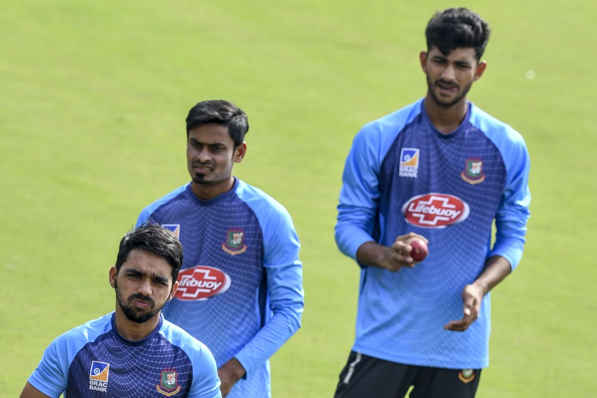 Bangladesh opt to bat against India in first Test