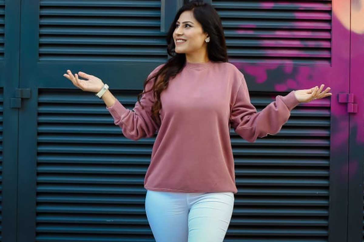 Sarbjeet Kaur is a travel influencer and dancing sensation who subtly manages profession and passion