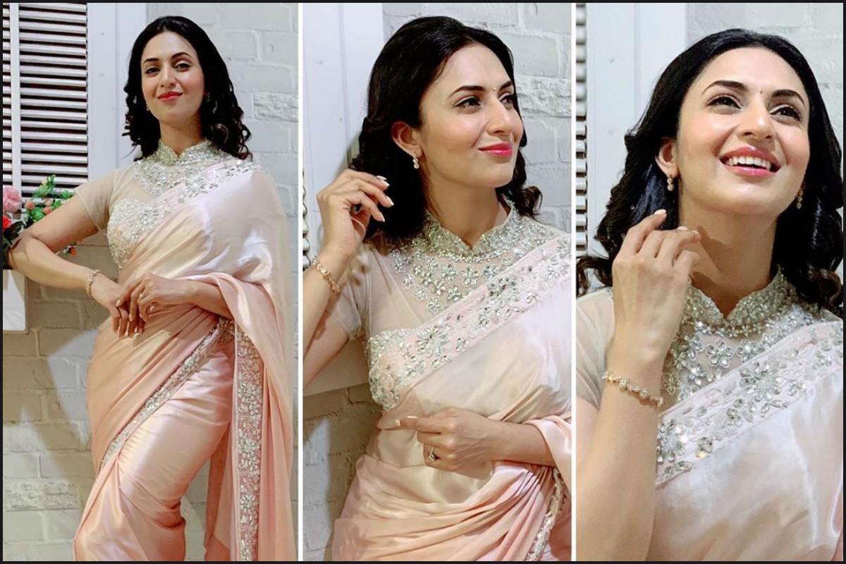 Actress Shanvi Srivastava Elegant Stills In This Beautiful Saree - Social  News XYZ | Saree poses, Saree photoshoot, Indian photoshoot