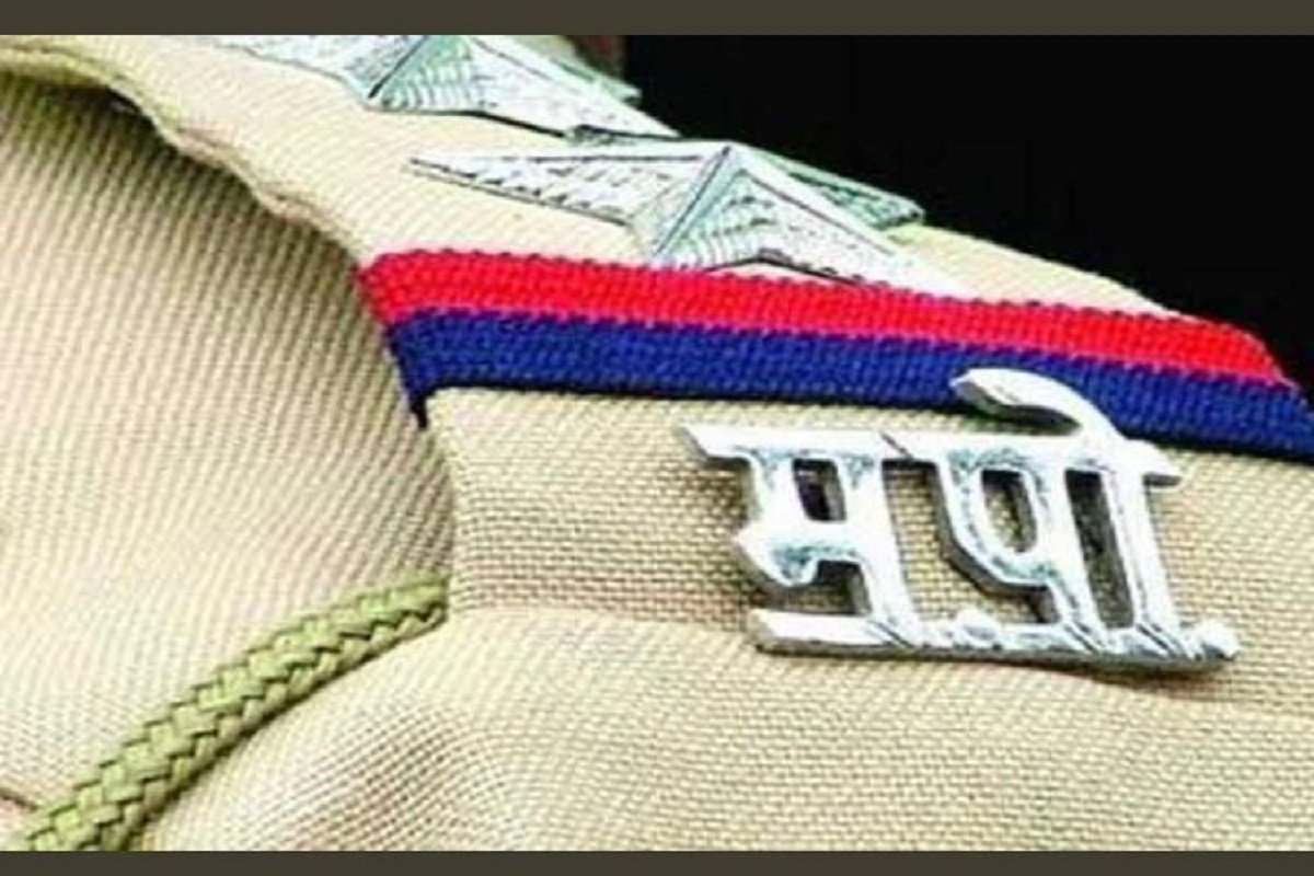I-Day: Maharashtra Gets 76 Police Medals, Including 33 for Gallantry for  2021 Gadchiroli Encounter in Which 27 Naxalites Were Killed - News18
