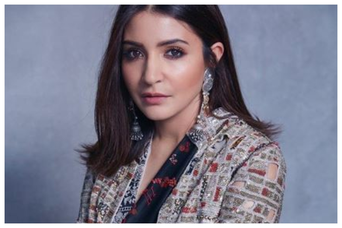Anushka Sharma Flaunts New Haircut See The Actress And Her Stylish Hairdos  In These Pictures  News18