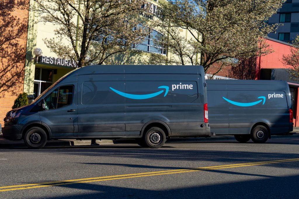 Amazon's sustainable transportation fleet gets 1800 Mercedes EVs - The ...