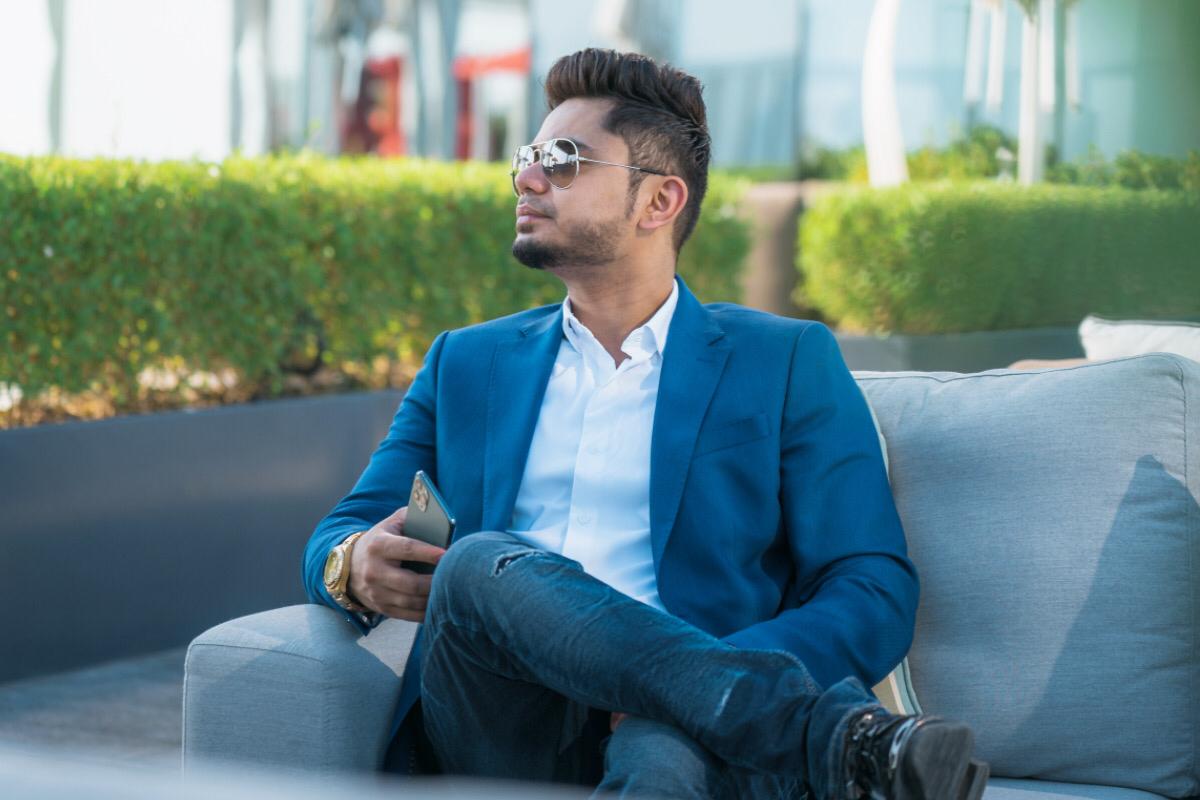 Anish Singh Thakur guides others in matters of finance, trading and investment