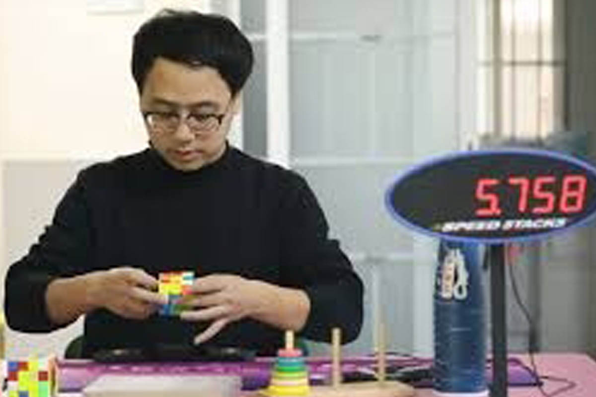 Meet this Chinese man with world’s ‘fastest hands’