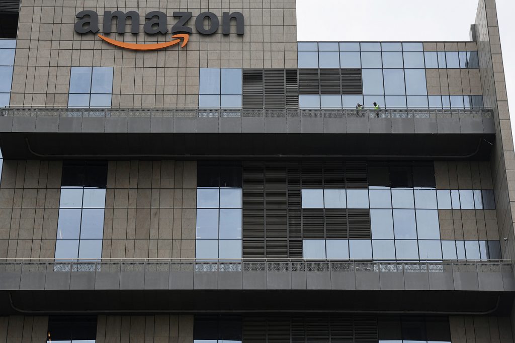 Amazon-Future case: Delhi HC stays March 18 order upholding emergency award