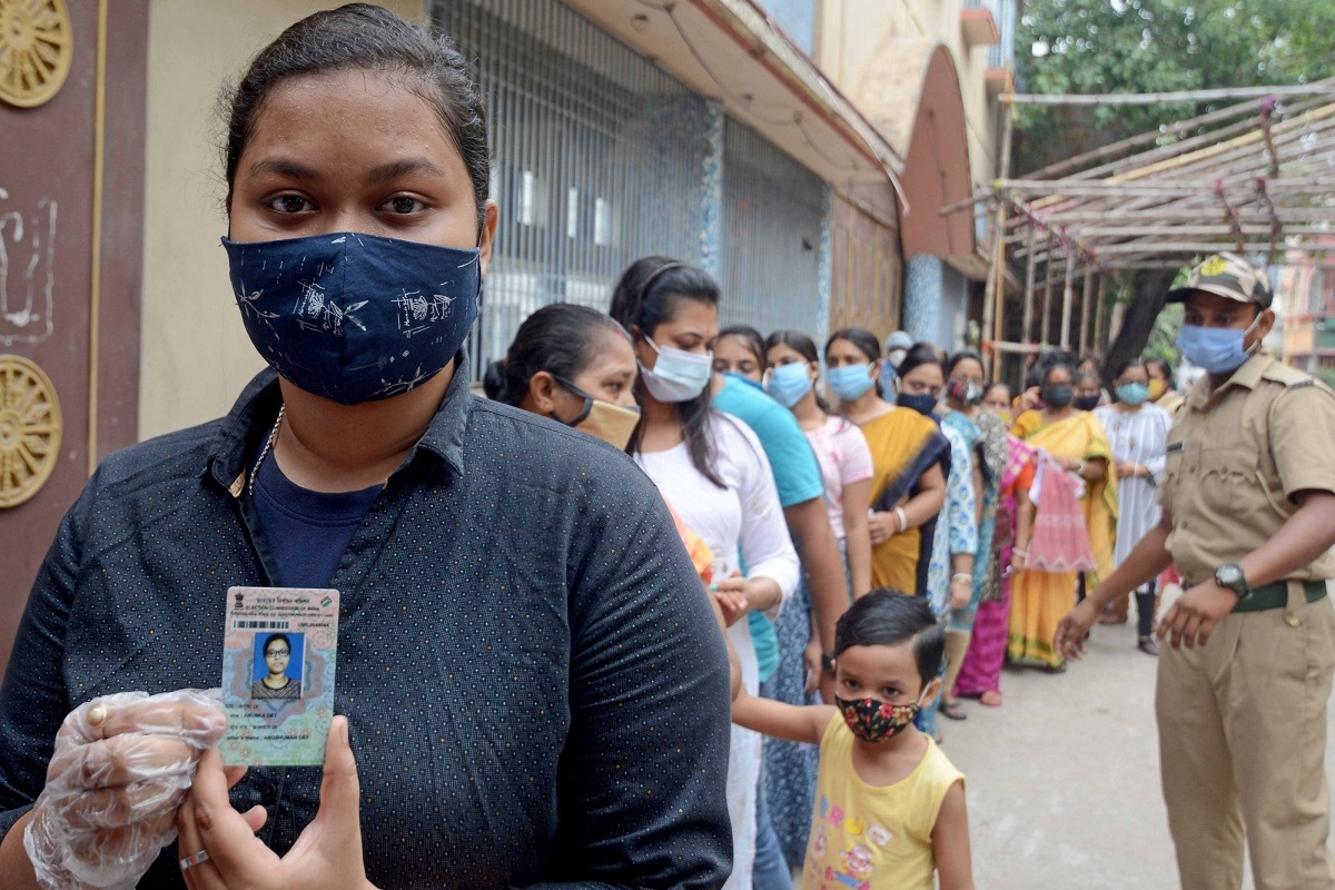 Amidst massive virus surge,75.06 per cent turnout in seventh phase polling