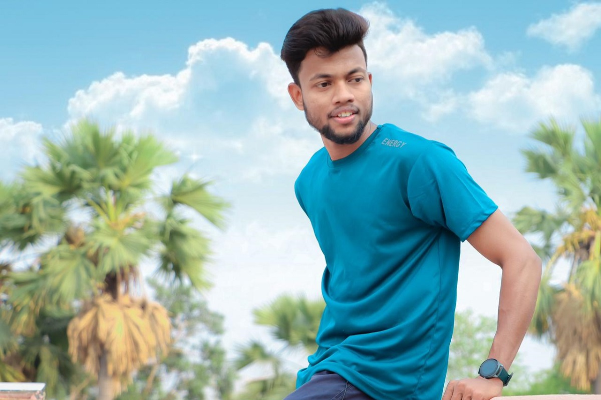 YouTuber Manoj Dey is climbing ladder of success