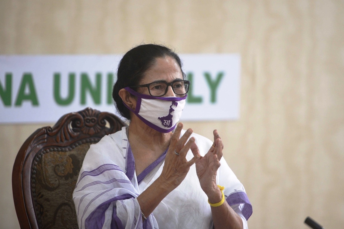 Mamata accuses Modi govt. of ‘discrimination’ in vax supply