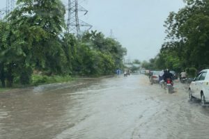 heavy water-logging, flood-like situation, traffic police Alert