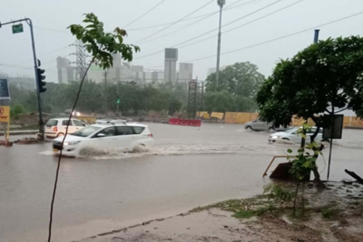 After heavy downpour depression spares TN, moves to AP coast