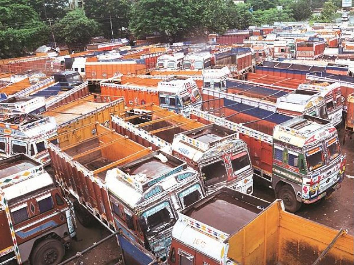 Trucking resumes over Assam-Mizoram’s disputed border