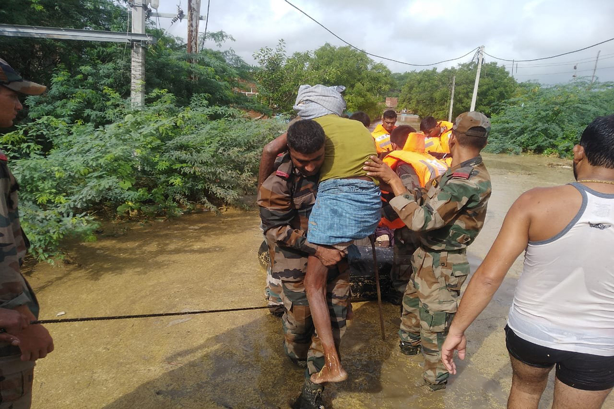 Army mobilised for rescue ops in MP, over 700 evacuated