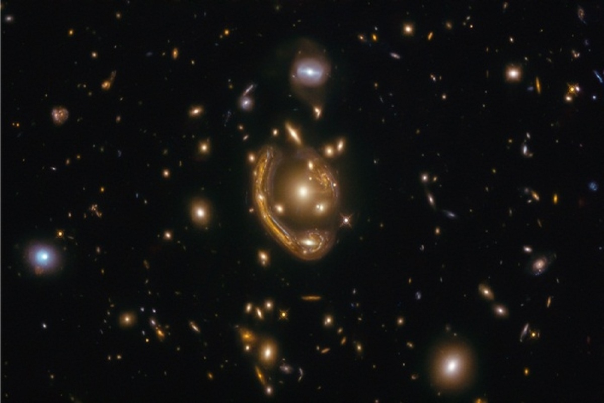 Hubble’s new ‘molten Einstein ring’ image prompts new research