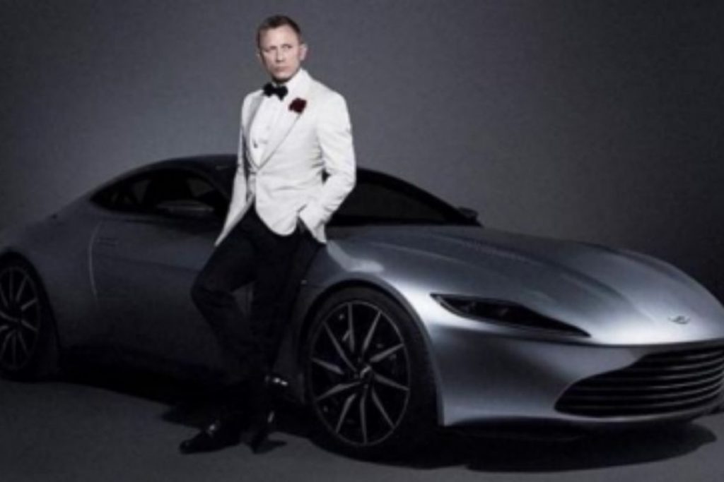 Daniel Craig