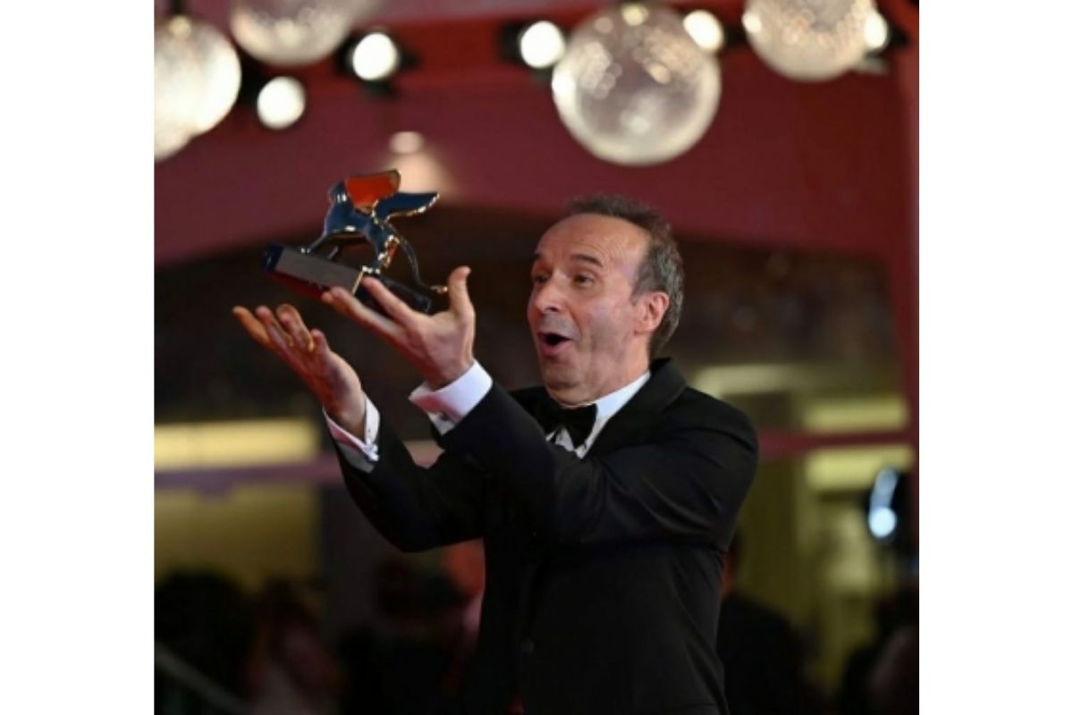 Roberto Benigni steals the show as Venice Film Festival begins