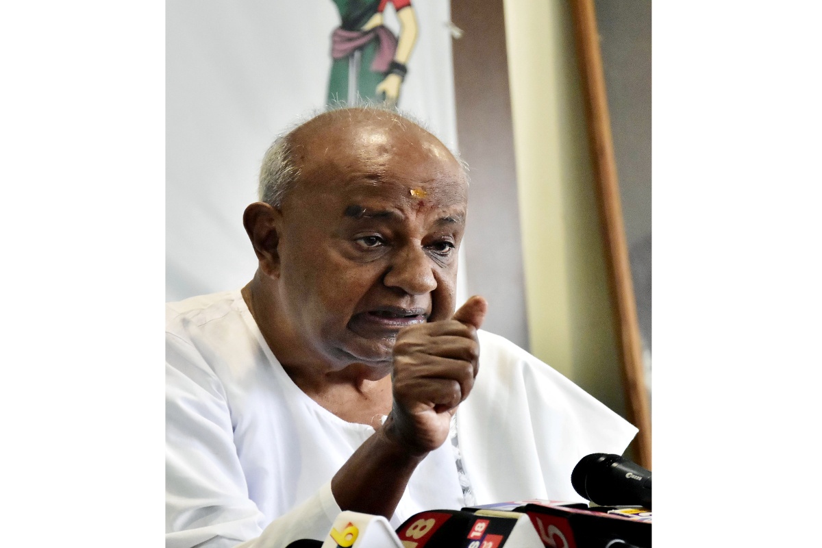 Welcome PM Modi’s decision to repeal three farm laws: Former PM HD Devegowda