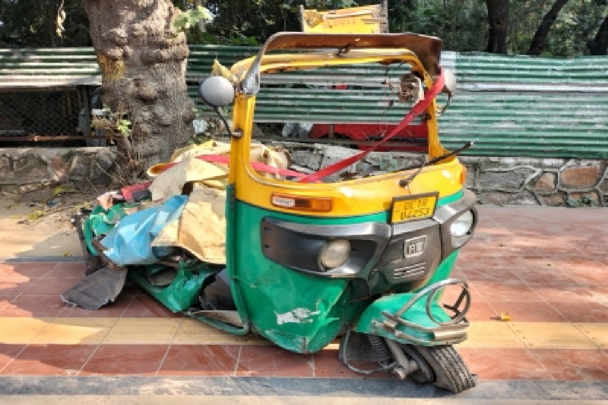 Four die as truck overturns on auto near Delhi’s IGI stadium