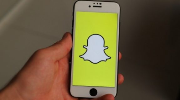 Snapchat adds customisation options to its paid service