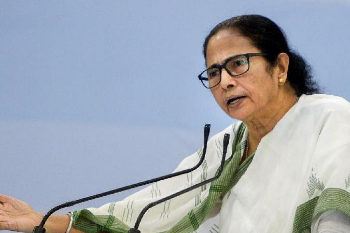 Mamata writes to Modi over Ganga erosion