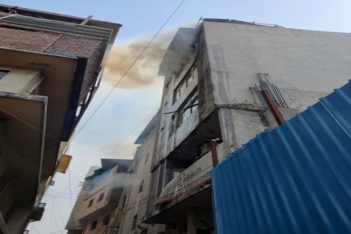 Fire breaks out at furniture manufacturing factory in Delhi