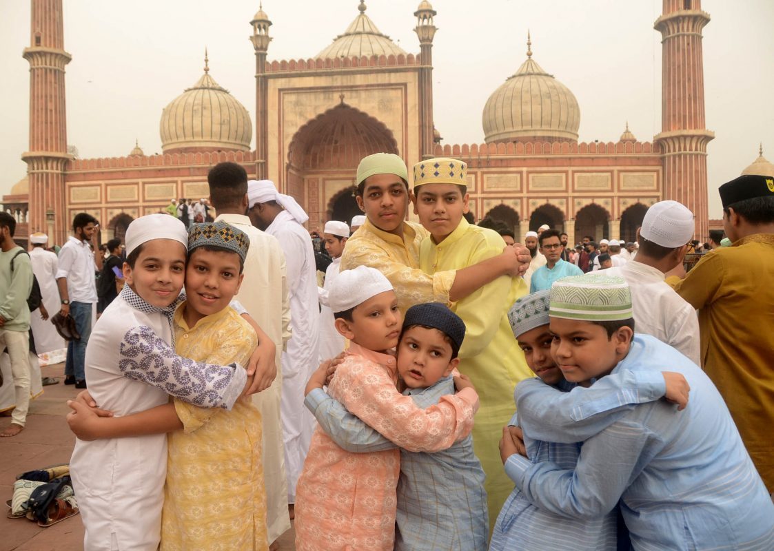 Political leaders extend Eid greetings in Hooghly
