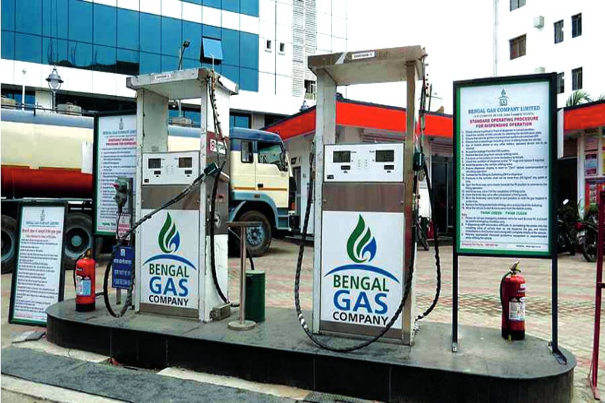 CNG Filling Station To Ease Pollution Woes The Statesman