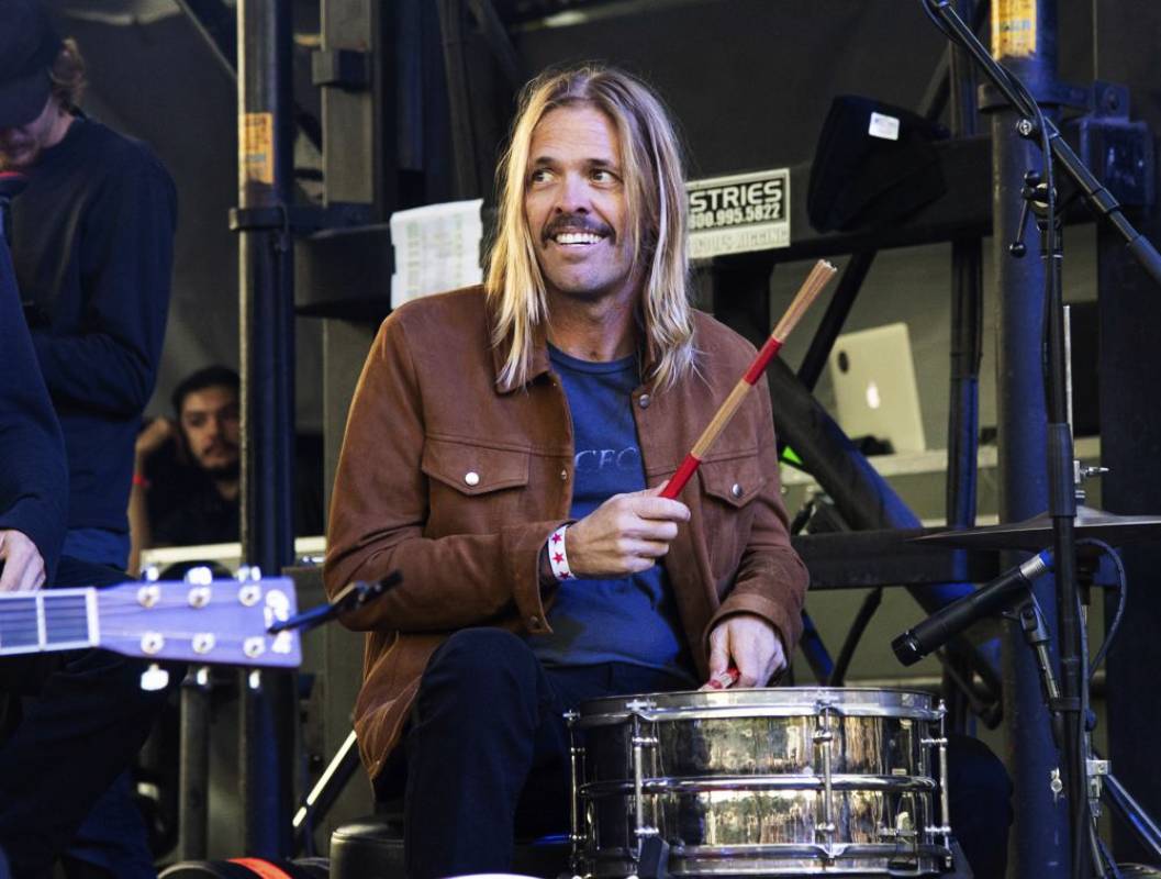 Members of Queen, the Police, Rush to honour Taylor Hawkins