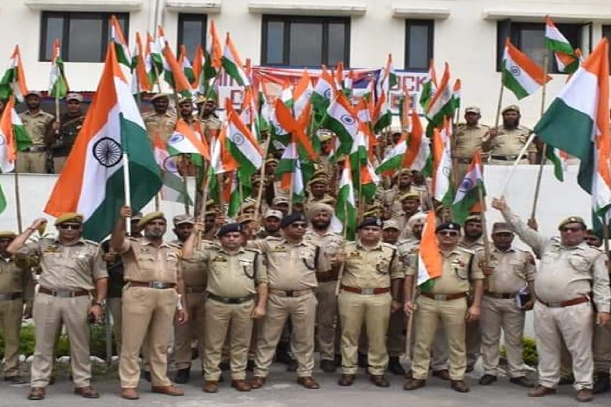 J&K Police’s ‘Har Ghar Tiranga’ campaign gets overwhelming response across UT