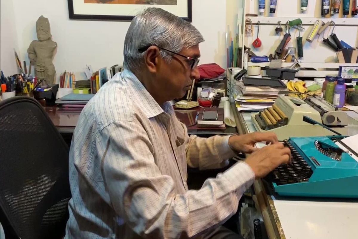 Indore Man Builds Typewriter Museum And Exhibits Over 400 Different 