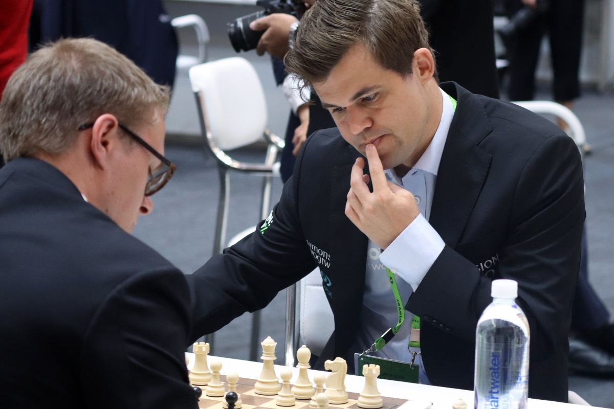 Chess World Cup: Magnus Carlsen wins 1st game against Gukesh D
