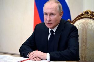 Russian President Putin denies defeat after rebels took over Syria