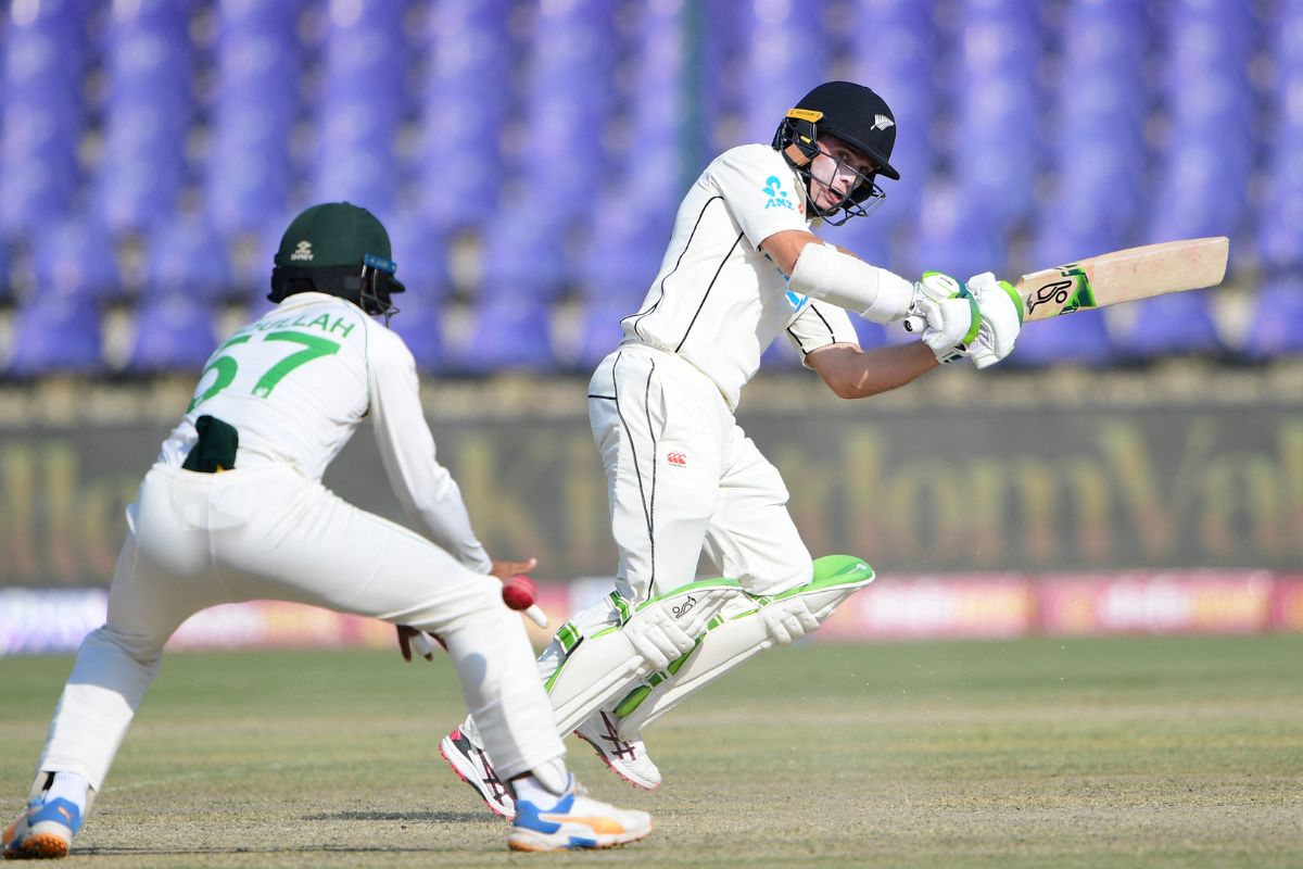 NZ looks steady after solid start against Pak by Convoy, Latham on Day 2