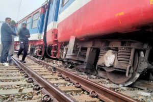 One killed, 8 injured as 11 coaches of Bangalore-Kamakhya Express derail in Cuttack